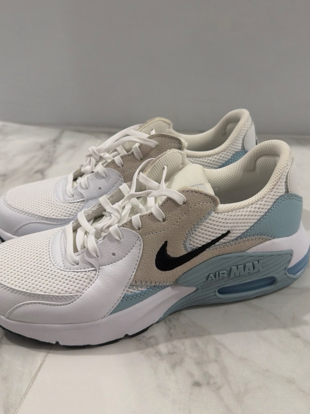 Nike Women’s Air Max White Beige Light Blue Sneakers NEVER WORN